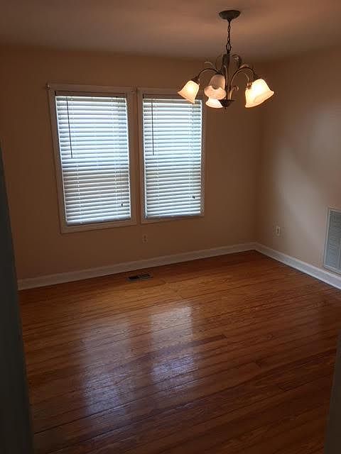 2nd image of 21 1/2 Ames St #1