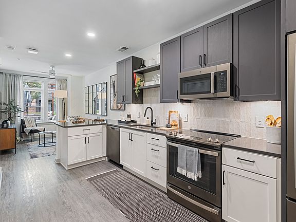 5th image of 2200 Dunavant St #355