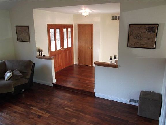 5th image of 4066 Shona Ct