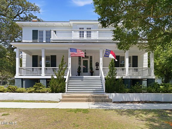 2nd image of 301 E Bay Street