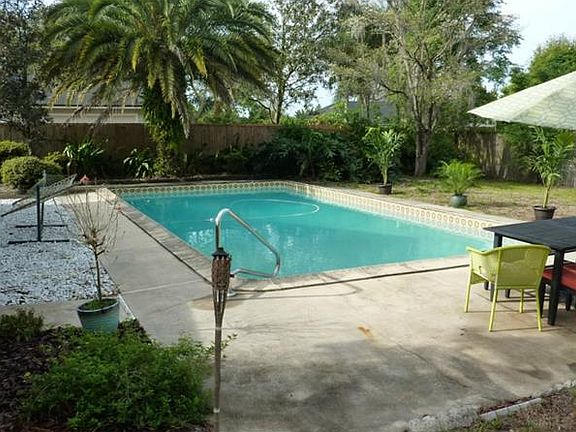 3rd image of 3846 Winderlakes Dr
