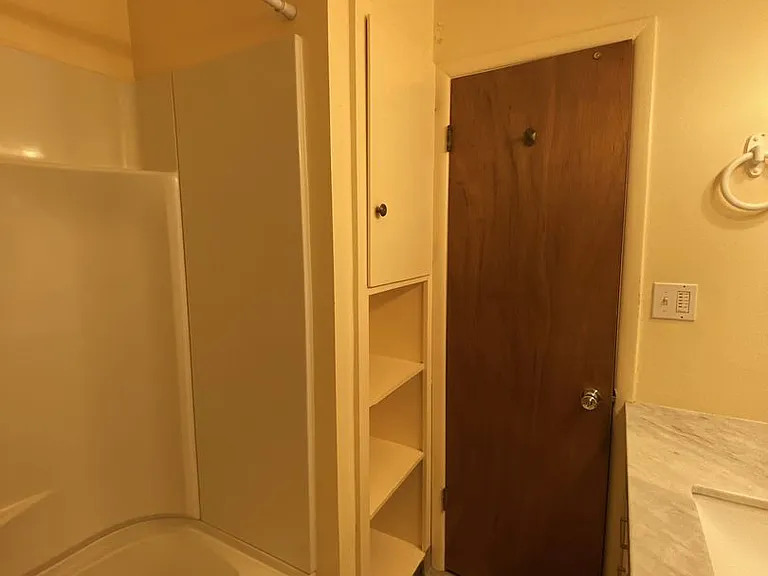 403 Highway 405b Ave — Photo 14
