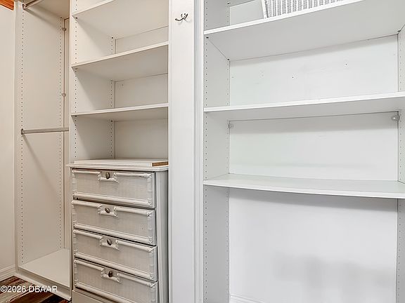 4th image of 1401 S Palmetto Ave APT 616