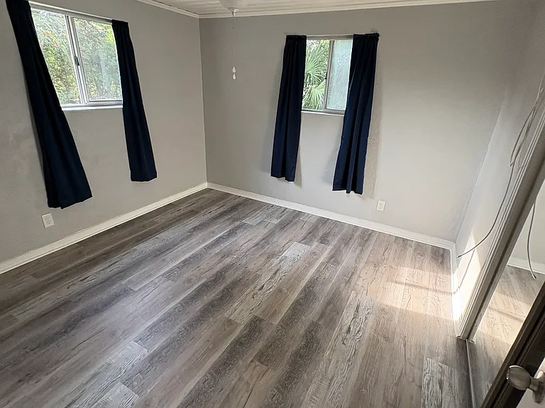 523 Highline Dr — Photo 6