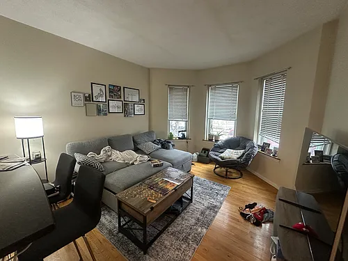1427 Commonwealth Ave #205 Photo 1