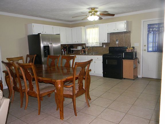 Eat in Kitchen