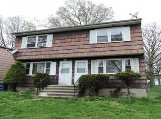 140 Earl Ave, Bridgeport, CT 06606