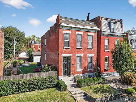 2nd image of 2751 Shenandoah Ave
