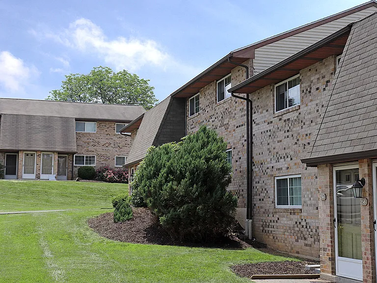 Macungie Village — Photo 7