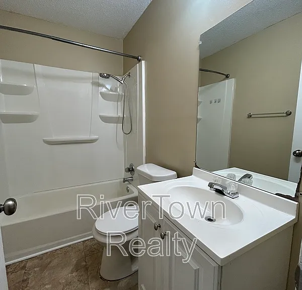 3201 Longacre Cv — Photo 11