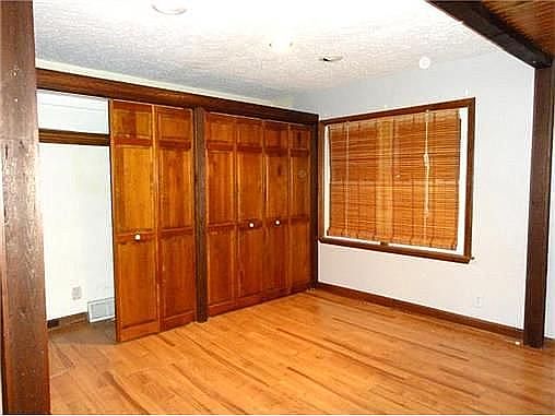 3rd image of 1713 W 21st St