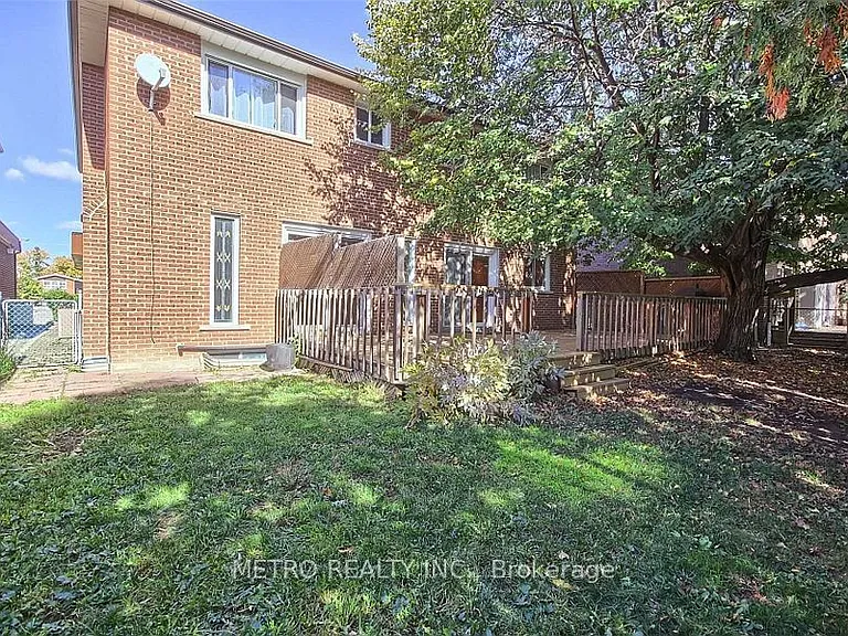17 Twin Circle Ct #ENTIRE — Photo 25