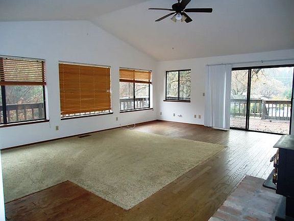 3rd image of 20742 Forestwood Way