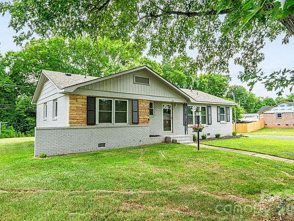2nd image of 2917 Dalecrest Dr