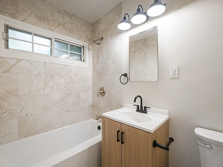 7731 Ferncola Ave — Photo 10