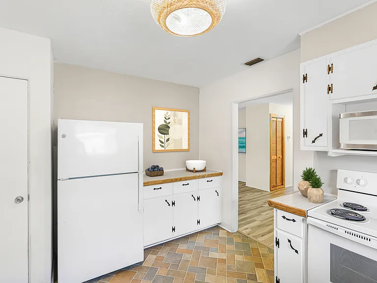 921 41st Street Ct W — Photo 15