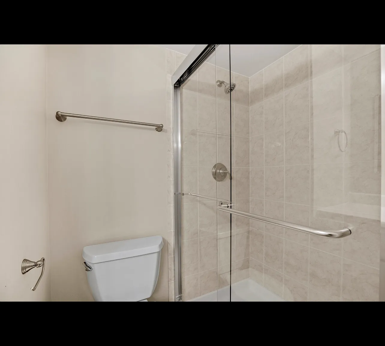 6300 Stevenson Ave — Photo 1