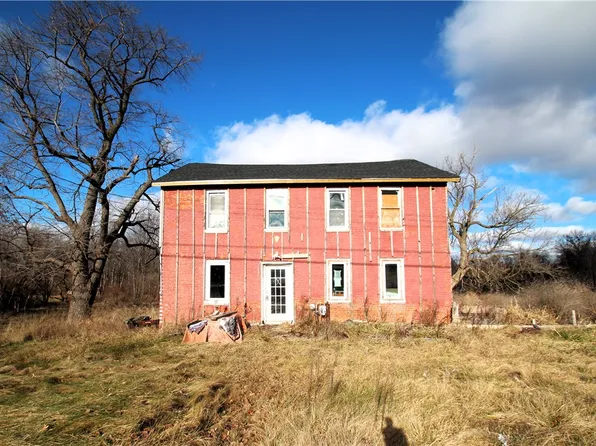 14909 Ridge Rd, Kent, NY 14477