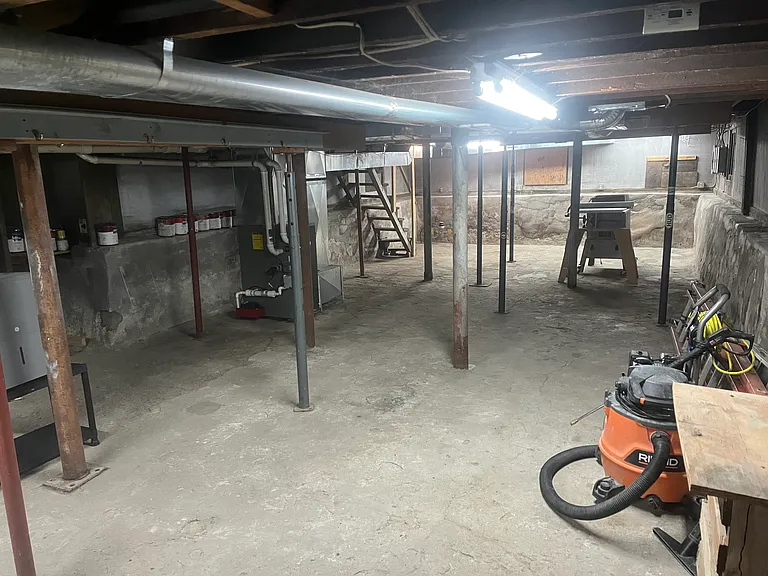 522 W Seneca St #1 — Photo 30