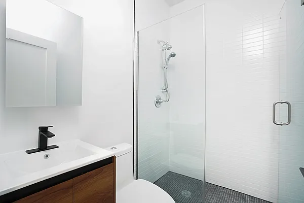 Rented by Nolita Group | media 13