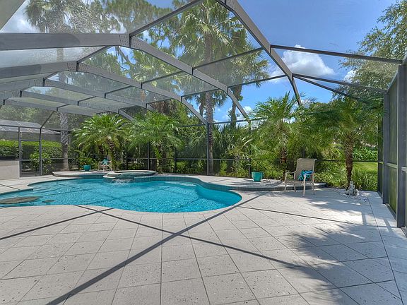 3rd image of 5908 Cherry Oak Dr