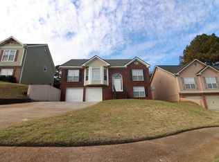 765 Station View Run, Lawrenceville, GA 30043