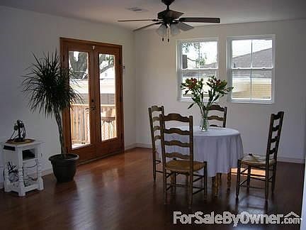 3rd image of 6357 Bellaire Dr