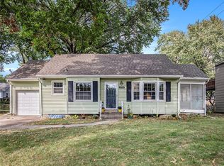 5206 W 50th Ter, Roeland Park, KS 66205