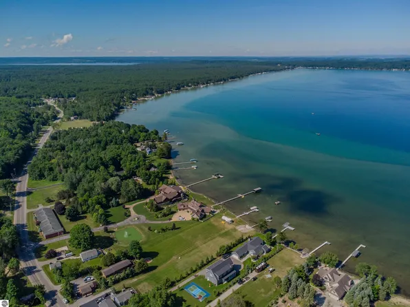 Tbd Se Torch Lake Dr, Alden, MI 49612