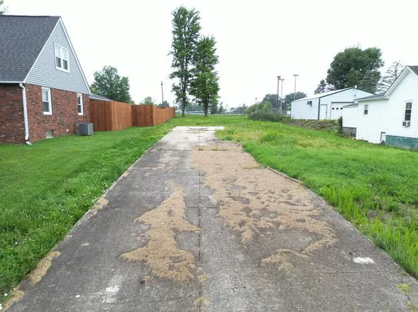 743 N Madison Ave, North Vernon, IN 47265