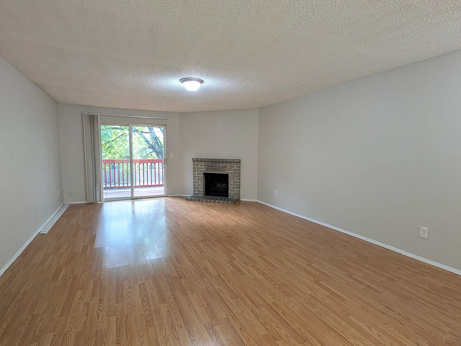 9660 SW Prairie Ter — Photo 3