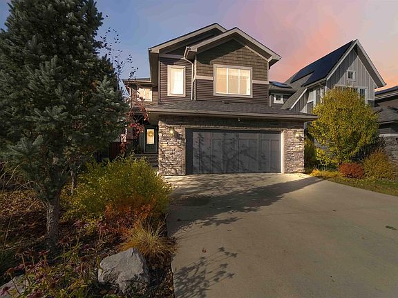 2nd image of 1420 161st St SW