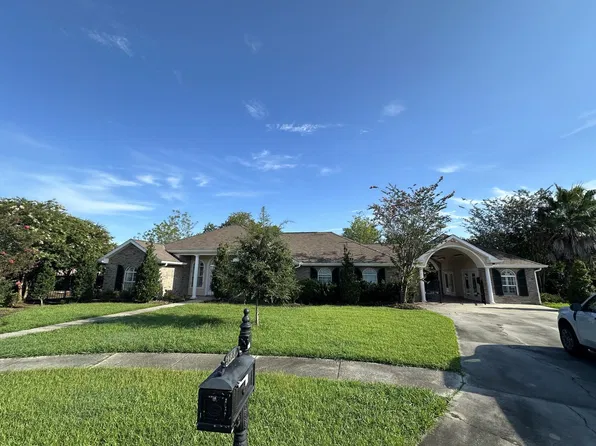 138 Lake Penchant Ct, Houma, LA 70360