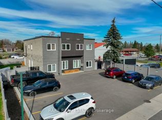 252 Steel St #4, Barrie, ON L4M 2G9