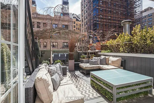 Sold by Town Residential | media 26