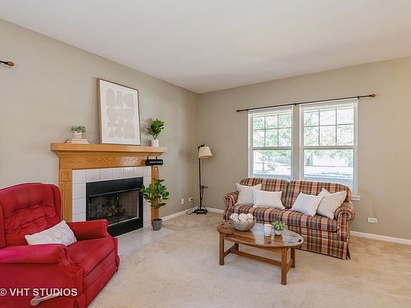 5th image of 213 W Savoy Dr