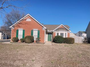 9805 Sweet Plum Dr, Charlotte, NC 28215