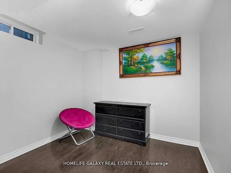 19 Warburton Dr #BSMNT — Photo 12
