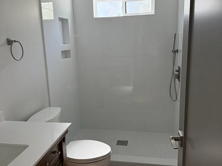 1550 Dale Ave — Photo 3