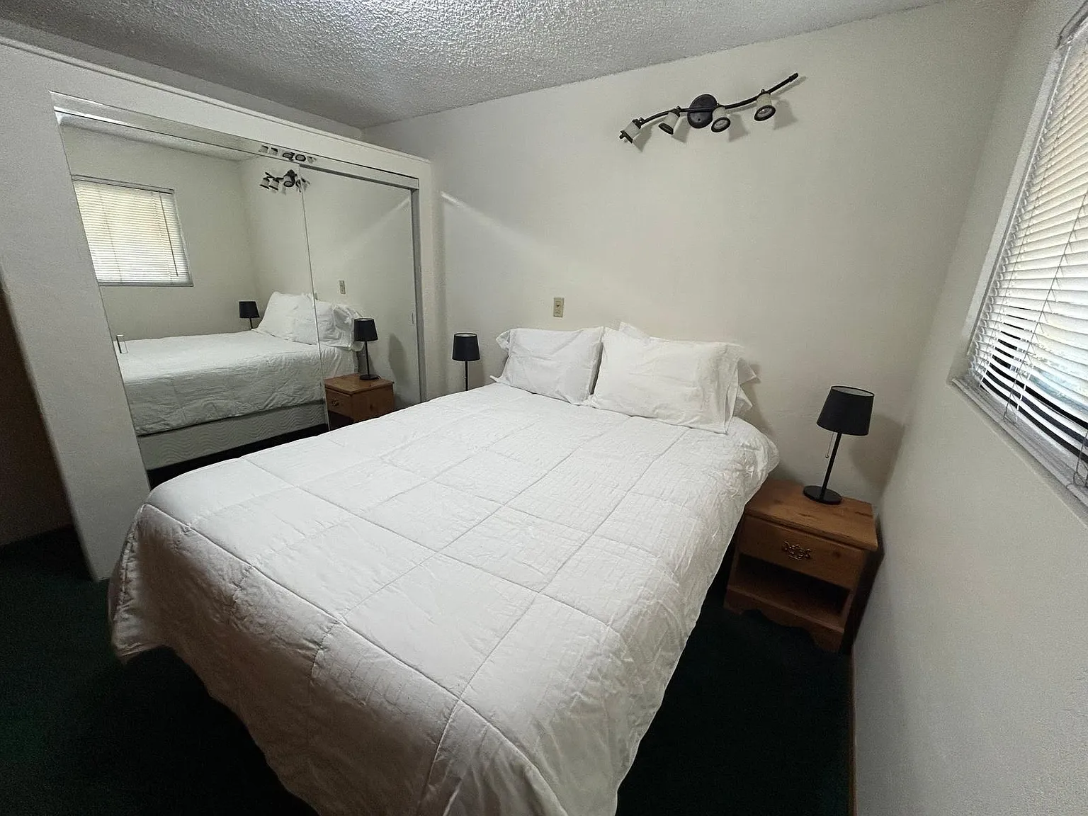 1 bed, 425 sqft, $2,050 — Photo 3