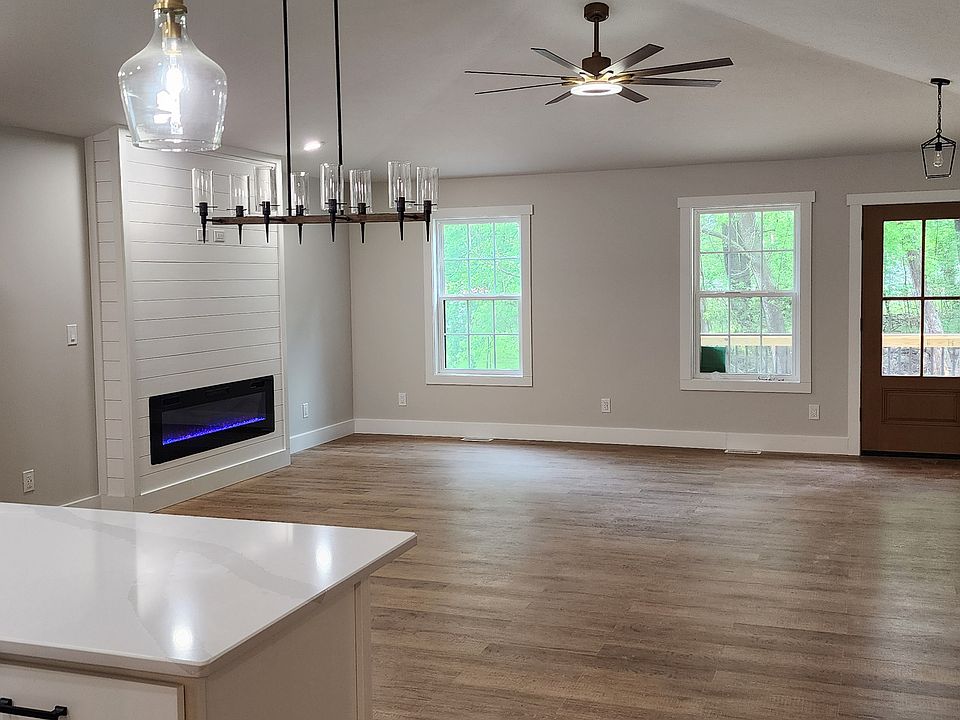 1st image of 1404 15th St