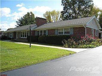 1st image of 8 N Tealbrook Dr