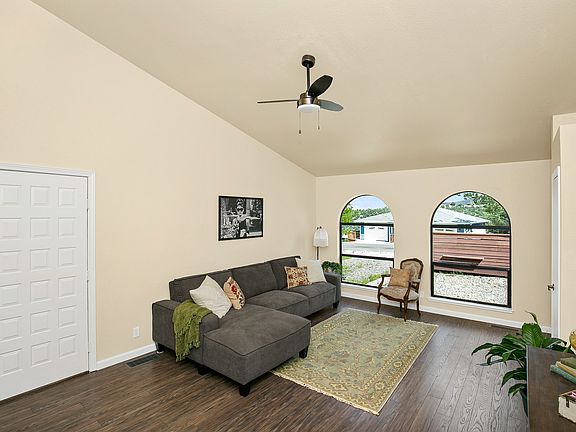 3rd image of 5034 E Ramada Dr