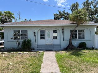 701 17th St W #A, Palmetto, FL 34221