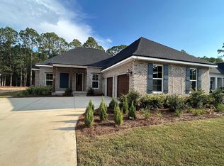 8 E Captain Fritz Way, Freeport, FL 32439