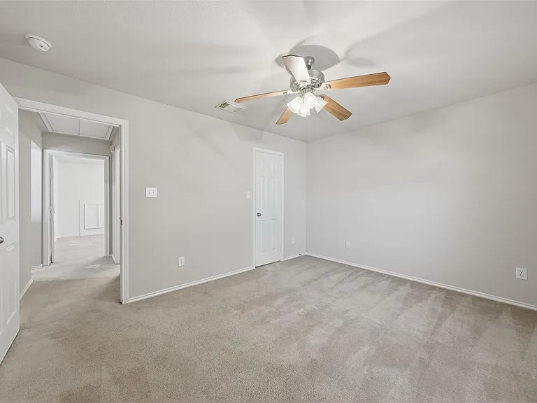 26038 Palmdale Estate Dr — Photo 36