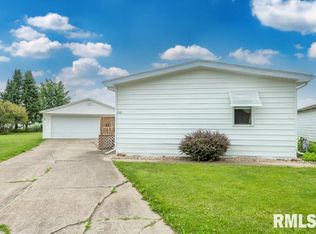 2161 N Daniel Dr, Galesburg, IL 61401