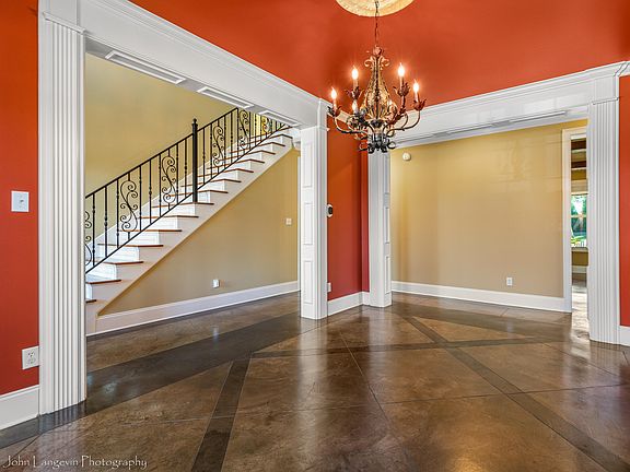 2nd image of 8537 Belmor Crossing Cv