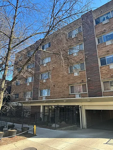 1415 W Lunt Ave #408 Photo 1