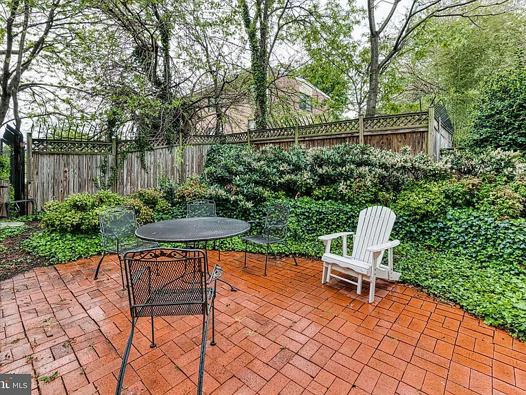 1363 K St SE #202 — Photo 21